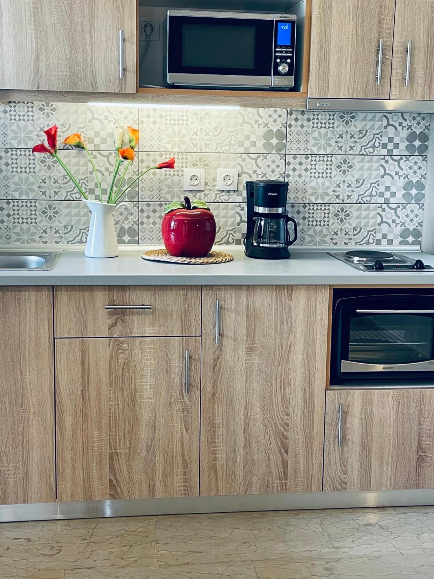 Hotel Odeon B&B برباتي المظهر الخارجي الصورة